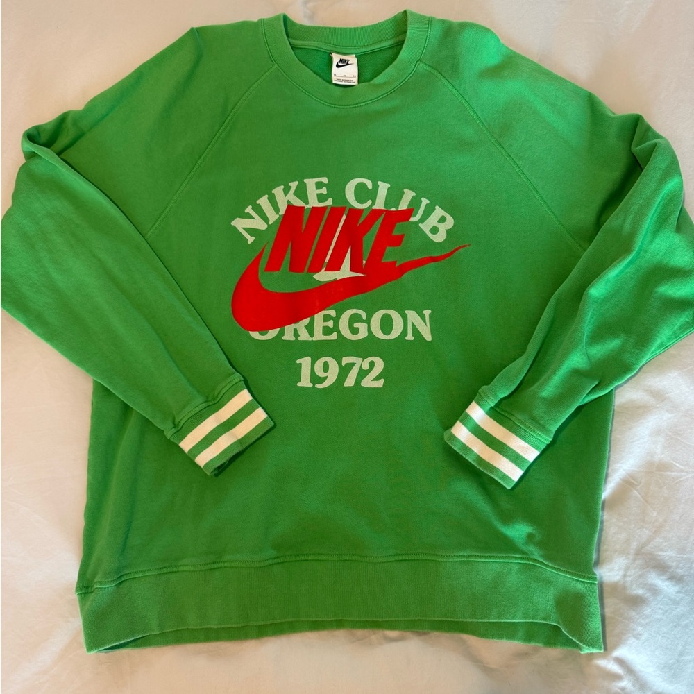 Nike Vintage Green Men's Sweater
